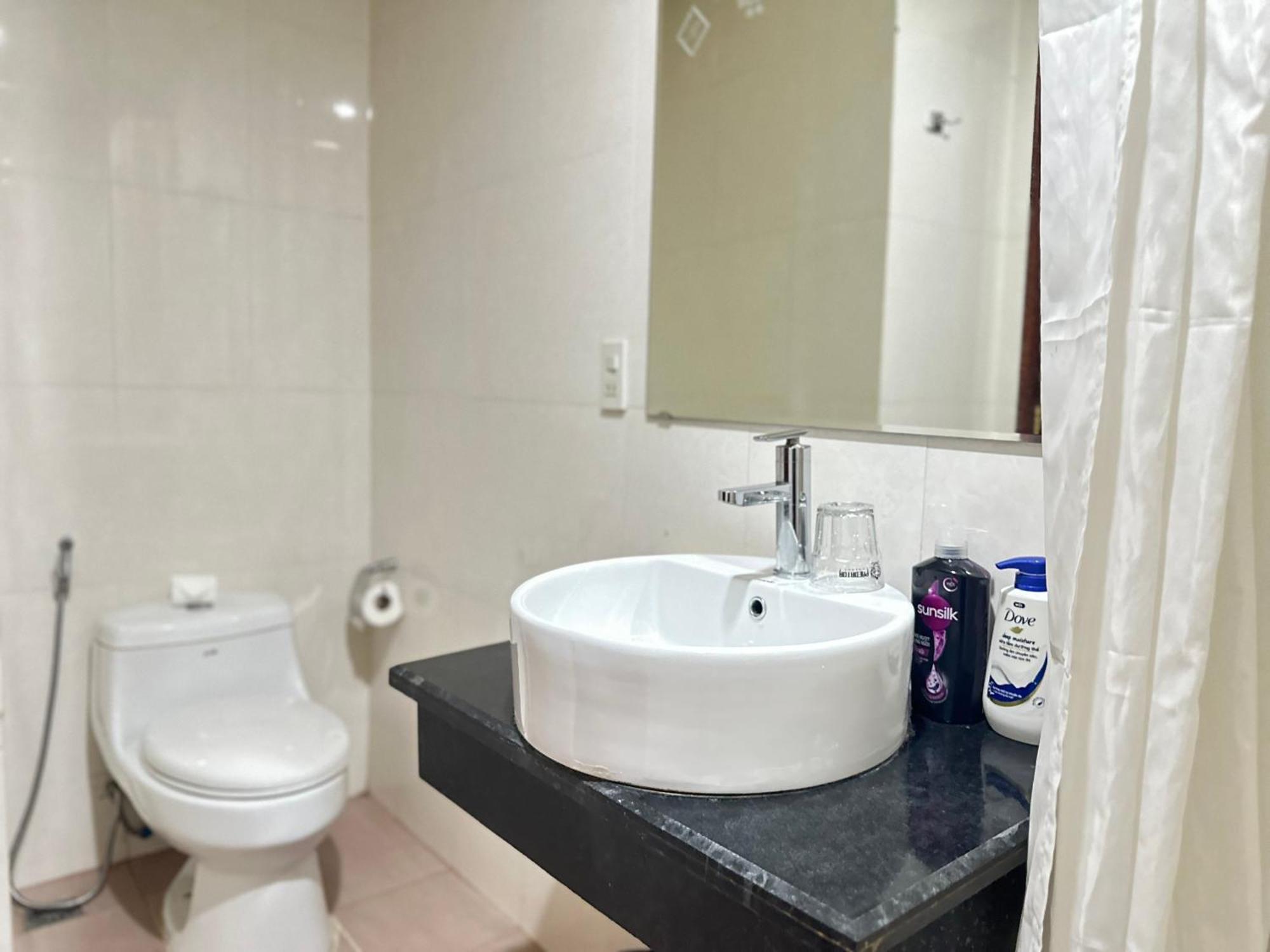 Ruby Star Hotel- Near Ben Thanh Market Ho Chi Minh-stad Buitenkant foto